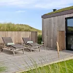 1146
